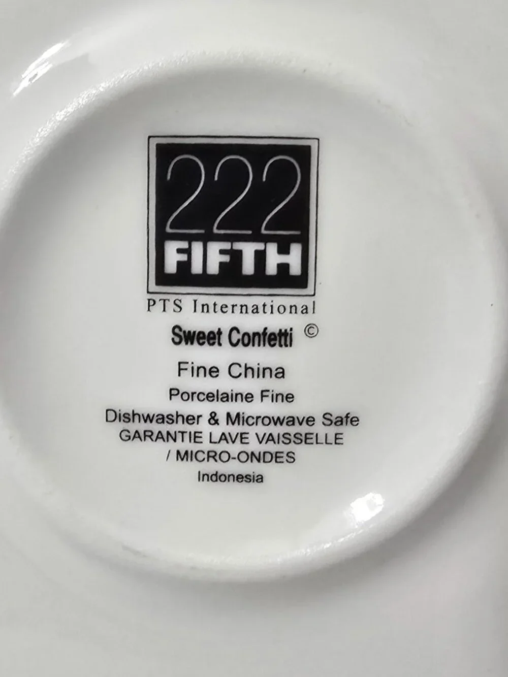 222 Fifth Sweet Confetti Plate Square Strawberry Shortcake Dessert Gingham Red